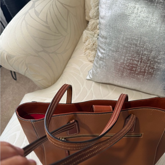 Dooney & Bourke Large Bag - Picture 4 of 9